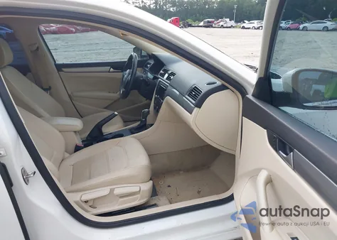 2015 Volkswagen Passat 1.8T Limited Edition from USA, damaged, VIN 1VWAS7A36FC106392